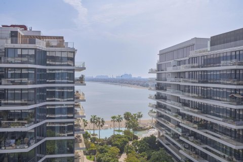 Apartment in Palm Jumeirah, Dubai, UAE 2 bedrooms, 137 sq.m. № 647408 - photo 16