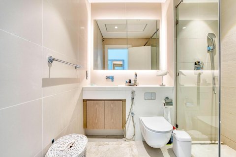 Apartment in Palm Jumeirah, Dubai, UAE 2 bedrooms, 149 sq.m. № 647409 - photo 12