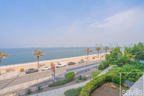 Apartment in Palm Jumeirah, Dubai, UAE 2 bedrooms, 149 sq.m. № 647409 - photo 1