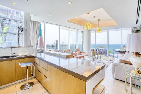 Apartment in Palm Jumeirah, Dubai, UAE 2 bedrooms, 149 sq.m. № 647409 - photo 5