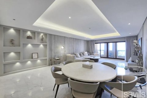 Apartment in Palm Jumeirah, Dubai, UAE 2 bedrooms, 177 sq.m. № 647410 - photo 2
