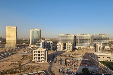 Land in Dubai, UAE № 701033