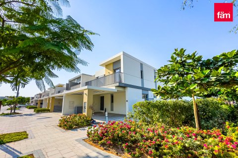 Vilë në Tilal Al Ghaf, Dubai, Emiratet e Bashkuara Arabe 4 dhoma gjumi, 207.8 m2. № 660312 - Foto 2