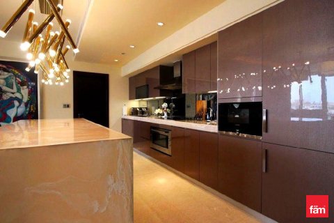 Apartment in Palm Jumeirah, Dubai, UAE 3 bedrooms, 222.8 sq.m. № 713597 - photo 12