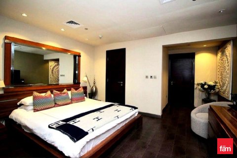 Apartment in Palm Jumeirah, Dubai, UAE 3 bedrooms, 222.8 sq.m. № 713597 - photo 7