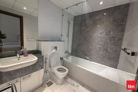 Apartmen di Business Bay, Dubai, UAE 2 bilik tidur, 140.4 meter persegi № 706016 - foto 12