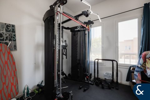 Villa te koop in The Lakes, Dubai, VAE 3 slaapkamers, 256 vr.m., nr 688755 - foto 17