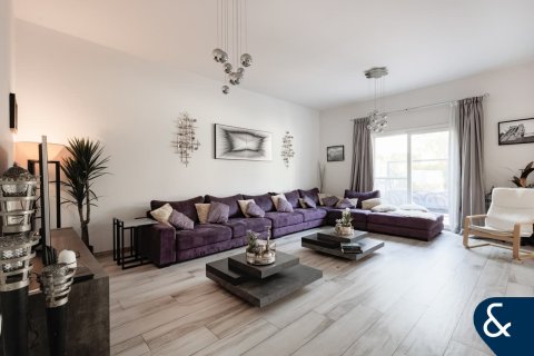 Vilă în The Lakes, Dubai, EAU 3 dormitoare, 256 mp.  №688755