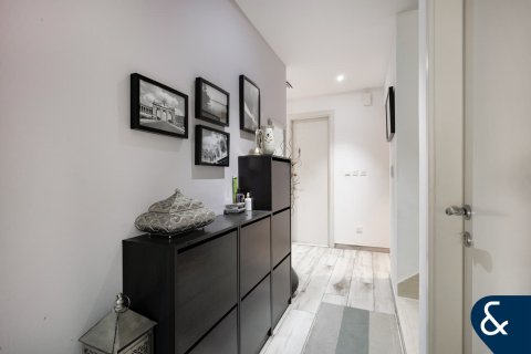 Villa te koop in The Lakes, Dubai, VAE 3 slaapkamers, 256 vr.m., nr 688755 - foto 6