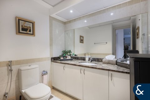 Villa te koop in The Lakes, Dubai, VAE 3 slaapkamers, 256 vr.m., nr 688755 - foto 7