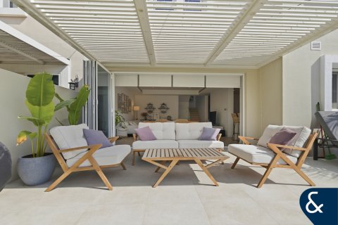 Vilă de vânzare în The Lakes, Dubai, EAU 3 dormitoare, 236 mp.  №688758 - poză 7