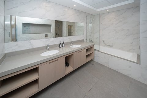 Lakás itt: Al Satwa, Dubai, EAE, 2 hálószoba, 163 m², azonosító: 721198 - fénykép 20