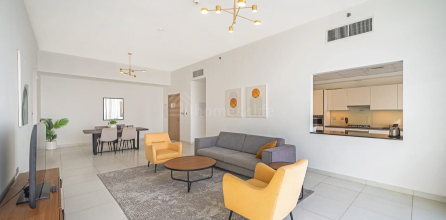 Apartment in Al Satwa, Dubai, UAE 2 bedrooms, 163 sq.m. № 721198