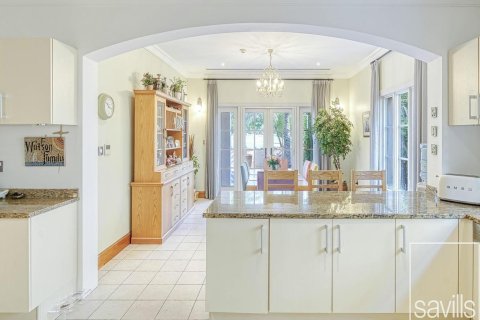 Vila v Jumeirah Golf Estates, Dubai, SAE 5 ložnice, 717 m² Č.: 680903 - fotografie 13