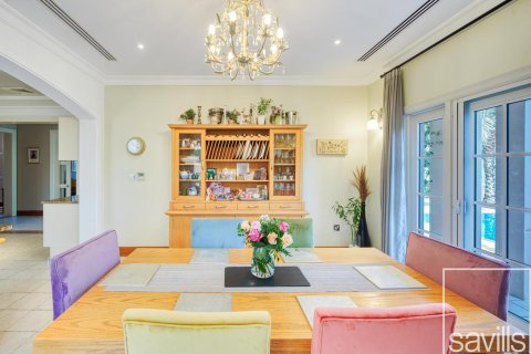 Vila v Jumeirah Golf Estates, Dubai, SAE 5 ložnice, 717 m² Č.: 680903 - fotografie 12