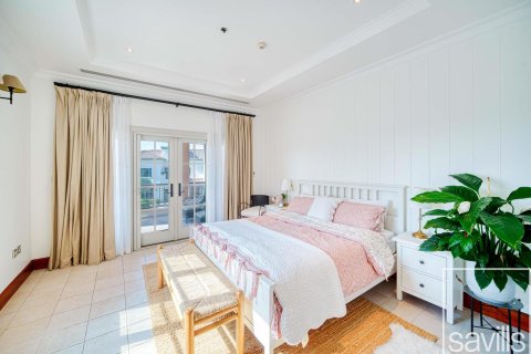 Vila v Jumeirah Golf Estates, Dubai, SAE 5 ložnice, 717 m² Č.: 680903 - fotografie 17