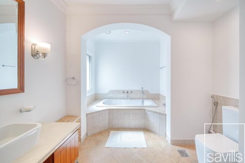 Vila v Jumeirah Golf Estates, Dubai, SAE 5 ložnice, 717 m² Č.: 680903 - fotografie 25