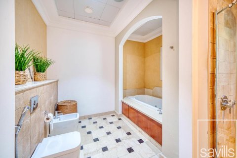 Vila v Jumeirah Golf Estates, Dubai, SAE 5 ložnice, 717 m² Č.: 680903 - fotografie 23