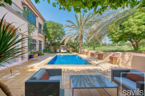 Vila v Jumeirah Golf Estates, Dubai, SAE 5 ložnice, 717 m² Č.: 680903 - fotografie 5