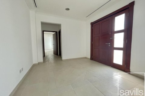 Villa sa Dubai Investment Park, UAE 4 silid-tulugan, 941 sq.m. № 680902 - larawan 9