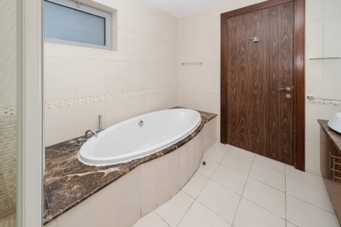 Apartment til leje i Business Bay, Dubai, UAE 4 soveværelser, 546 kvm № 677424 - foto 17
