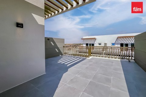 Shtëpi në qytet në Dubai, Emiratet e Bashkuara Arabe 3 dhoma gjumi, 142.3 m2. № 669666 - Foto 13