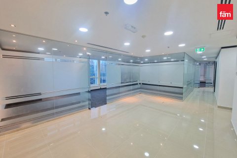 Zyrë në Dubai, Emiratet e Bashkuara Arabe 181.5 m2. № 669671 - Foto 2