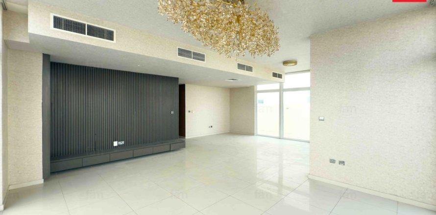 Casa urbana em Dubai, EAU 6 quartos, 380.7 m2 № 641571
