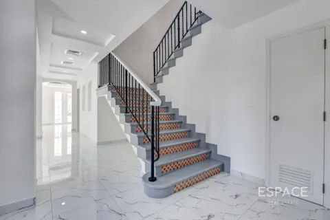 Villa para arrendamento em Arabian Ranches, Dubai, EAU 5 quartos, 424 m2 № 738202 - foto 9