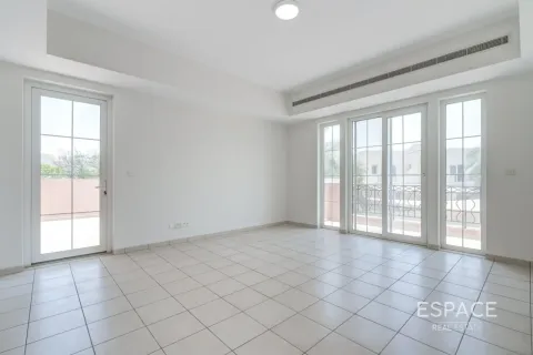 Villa para arrendamento em Arabian Ranches, Dubai, EAU 5 quartos, 424 m2 № 738202 - foto 14