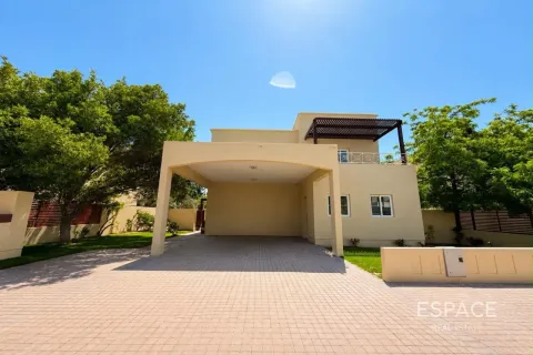 Vilă de închiriat în Meadows, Dubai, EAU 3 dormitoare, 320 mp.  №738206 - poză 1