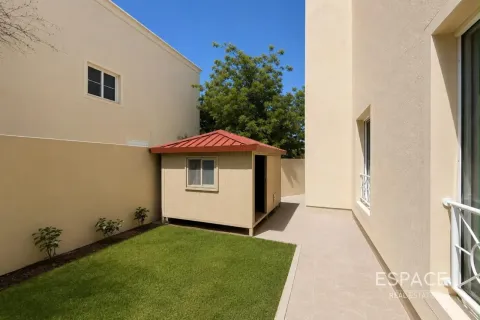 Vilă de închiriat în Meadows, Dubai, EAU 3 dormitoare, 320 mp.  №738206 - poză 14