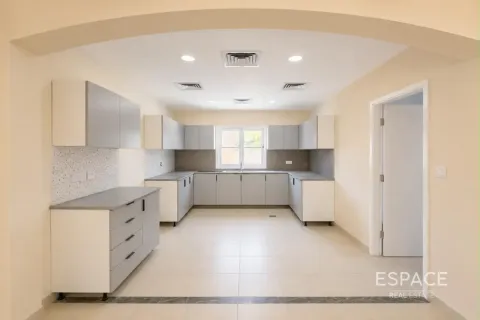 Vilă de închiriat în Meadows, Dubai, EAU 3 dormitoare, 320 mp.  №738206 - poză 4