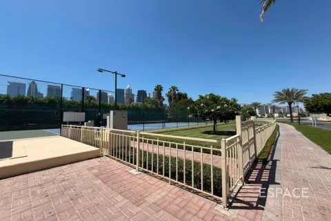 Vilă de închiriat în Meadows, Dubai, EAU 3 dormitoare, 320 mp.  №738206 - poză 11