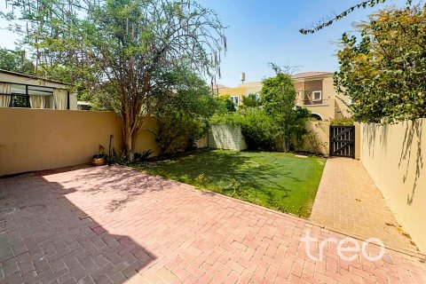 Vilë në Arabian Ranches, Dubai, Emiratet e Bashkuara Arabe 3 dhoma gjumi, 228.26 m2. № 739345 - Foto 2