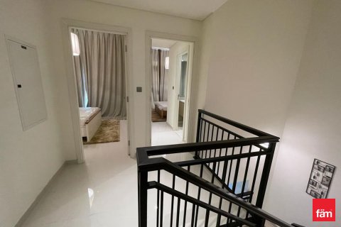 Casa urbana para venda em Dubai, EAU 3 quartos, 151.8 m2 № 699999 - foto 15