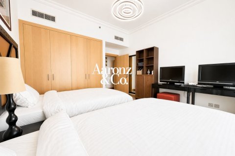 Apartman u Palm Jumeirah, Dubai, UAE 3 spavaćih soba, 206 m2 Br. 703112 - fotografija 10