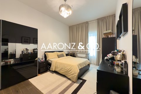 Al Furjan, Dubai, UAE의 판매용 아파트 침실 2개, 122제곱미터 번호 703109 - 사진 4