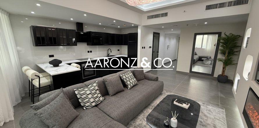 Apartament în Jumeirah Lake Towers, Dubai, EAU 1 dormitor, 73 mp.  №703110