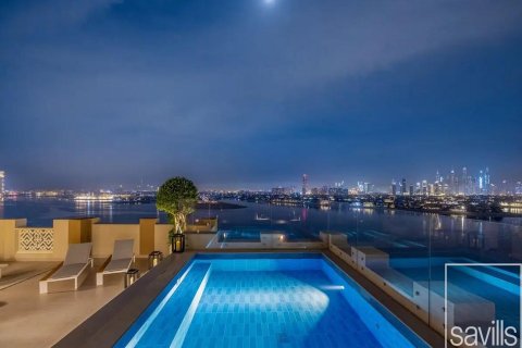Müüa katusekorter asukohaga Palm Jumeirah, Dubai, AÜE: 4 magamistoaga, 593 m² Nr 669009 - pilt 1