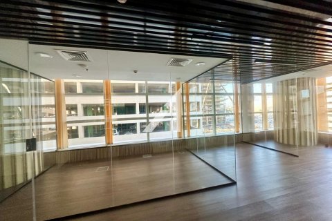 Escritório para arrendamento em Dubai, EAU 102 m2 № 669011 - foto 8