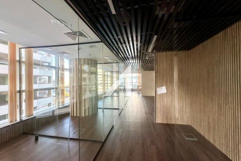 Escritório para arrendamento em Dubai, EAU 102 m2 № 669011 - foto 2