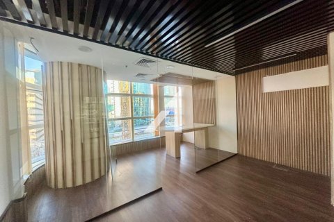 Escritório para arrendamento em Dubai, EAU 102 m2 № 669011 - foto 4