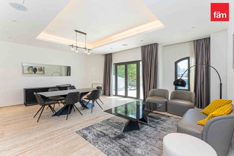 Villa à louer à Palm Jumeirah, Dubai, EAU 4 chambres, 621.4 m2 № 720966 - photo 3