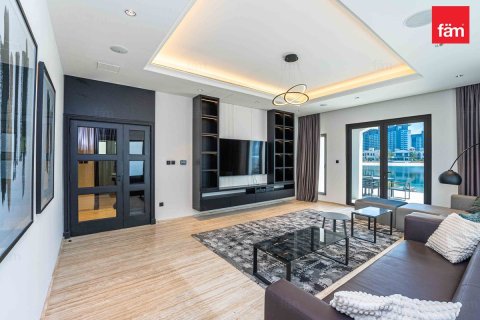 Villa à louer à Palm Jumeirah, Dubai, EAU 4 chambres, 621.4 m2 № 720966 - photo 2