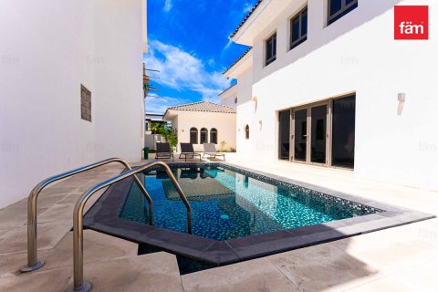Villa à louer à Palm Jumeirah, Dubai, EAU 4 chambres, 621.4 m2 № 720966 - photo 20
