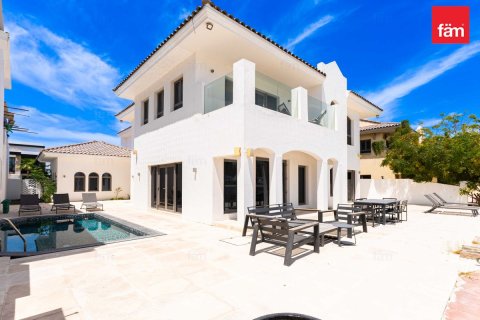 Villa à louer à Palm Jumeirah, Dubai, EAU 4 chambres, 621.4 m2 № 720966 - photo 5