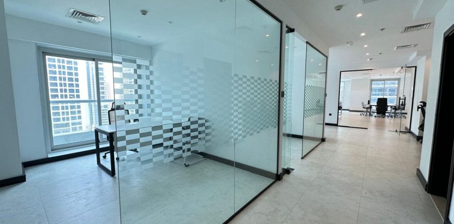 Oficiu în Dubai, EAU 171 mp.  №720964