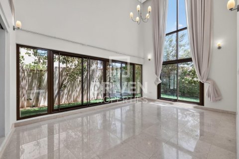 Vila v Meydan, Dubai, SAE 6 spální, 512.55 m2 č. 761983 - Fotografia 5
