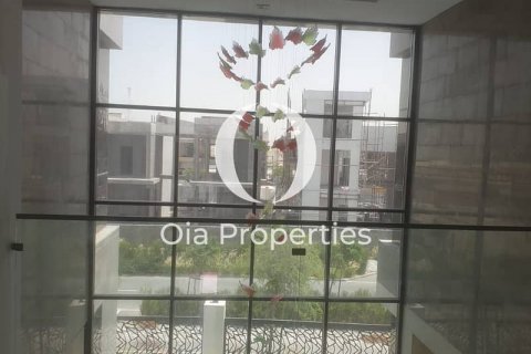 Yas Island, Abu Dhabi, UAE의 임대용 빌라 침실 5개, 509제곱미터 번호 644682 - 사진 5